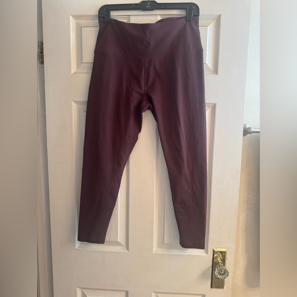 Zella woman’s Plum High-Rise Leggings